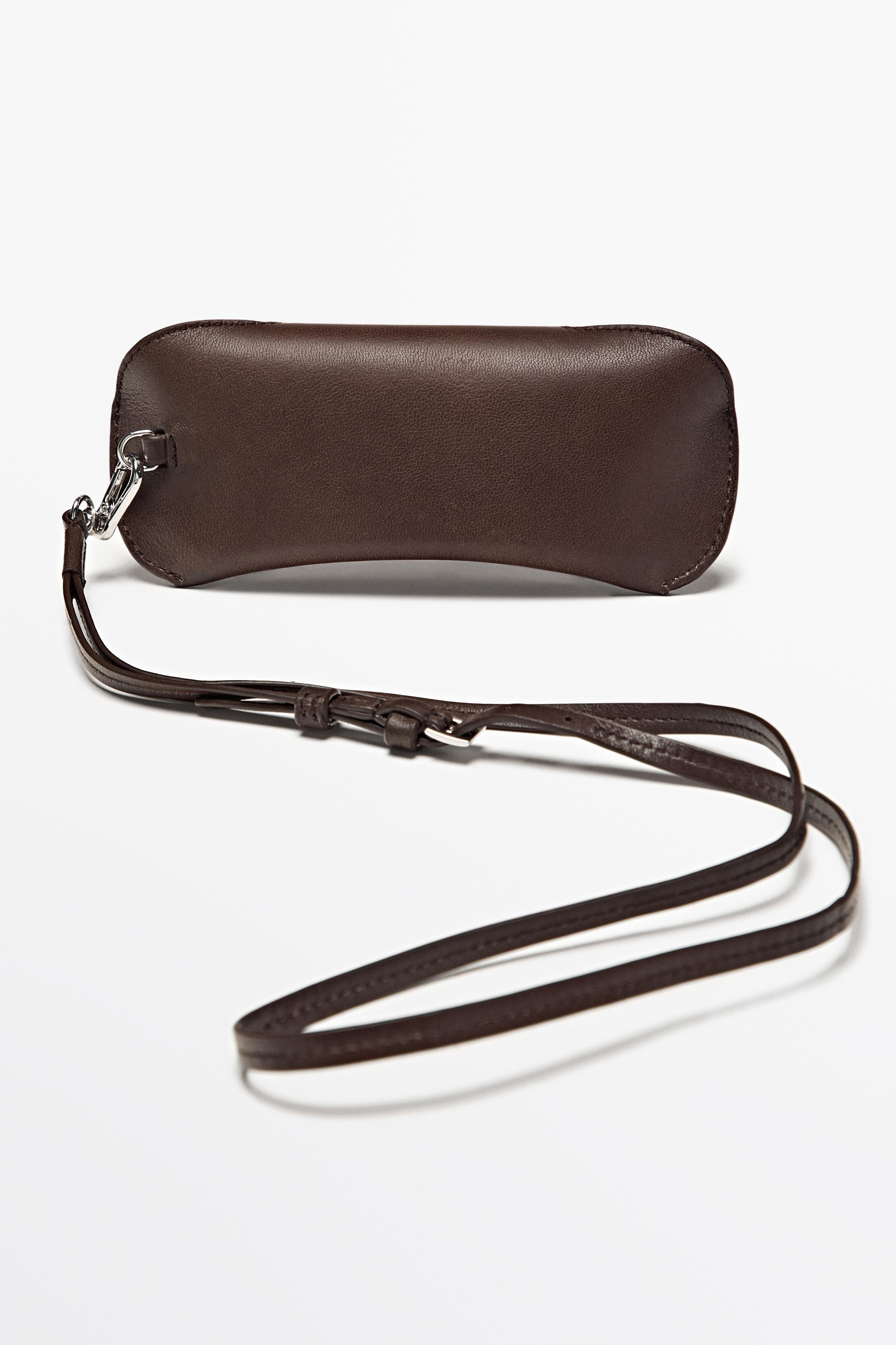 Étui à lunettes de soleil en cuir nappa